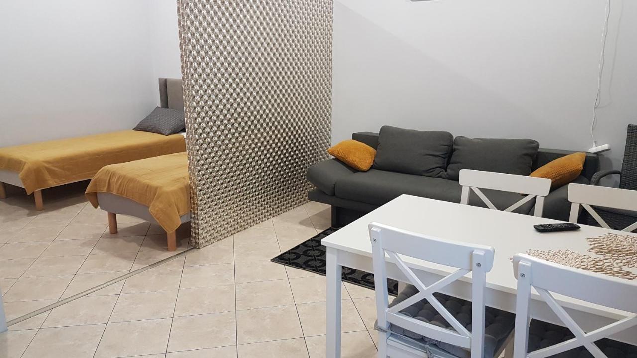 Apartament Promyczek Хайнувка Экстерьер фото